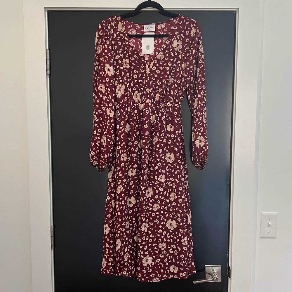NWT Sugar Love Boutique, long sleeve maroon maxi dress size small